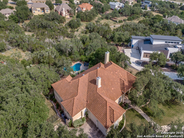 Listing photo id 38 for 24810 Parview Circle