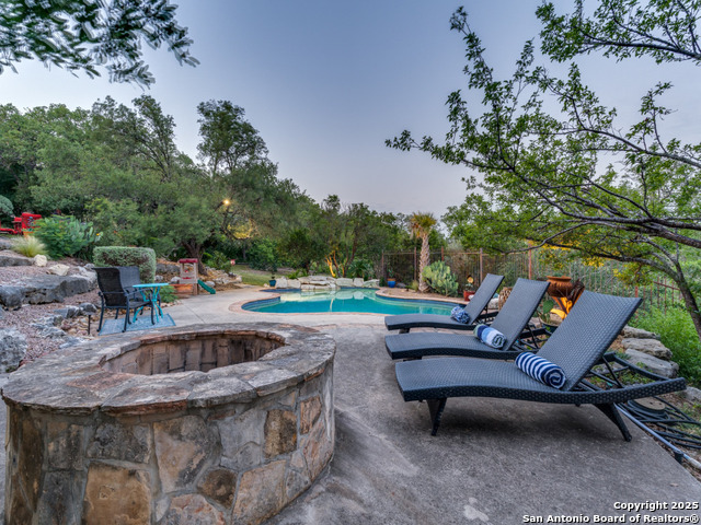 Listing photo id 42 for 24810 Parview Circle