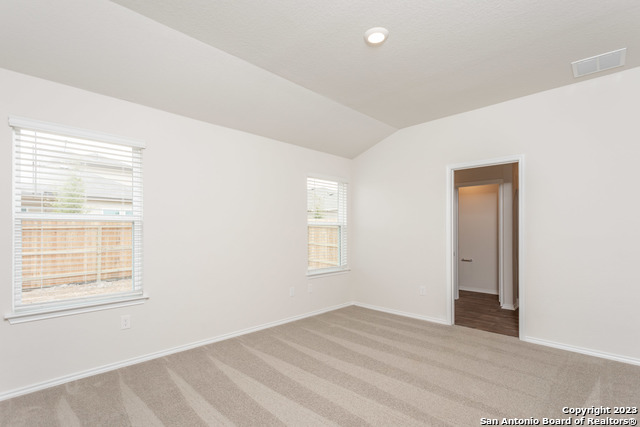 Listing photo id 4 for 5203 Scoria Trail