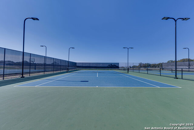 Listing photo id 33 for 528 Rosemary Ridge