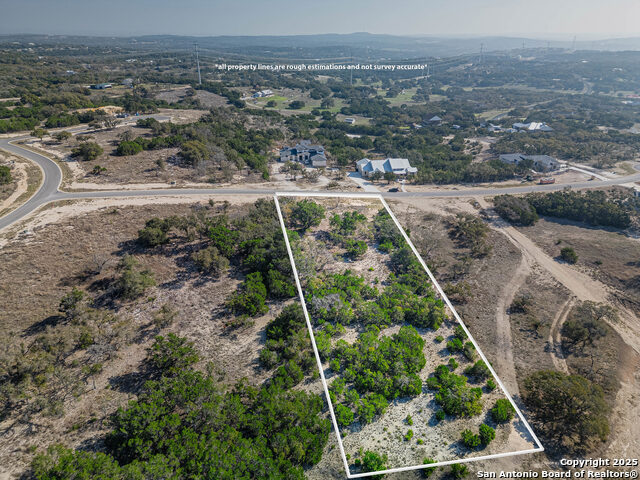 Listing photo id 2 for 528 Rosemary Ridge