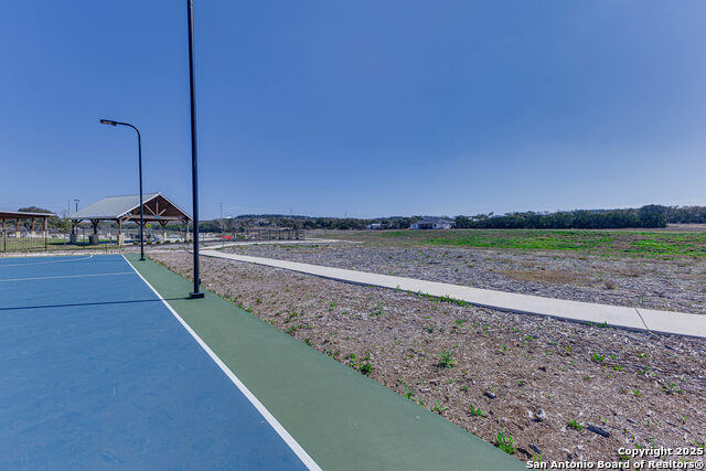 Listing photo id 39 for 528 Rosemary Ridge