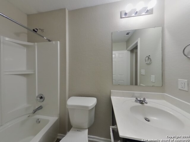 Image 12 of 19 For 408 Auburn  