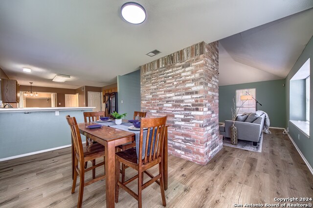 Image 12 of 26 For 1030 Hedgestone