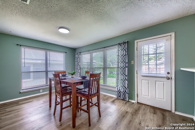 Image 15 of 26 For 1030 Hedgestone
