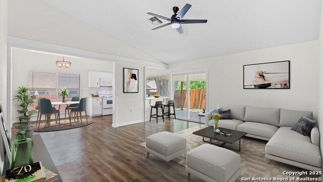 Image 3 of 27 For 5815 Freemans Farm St