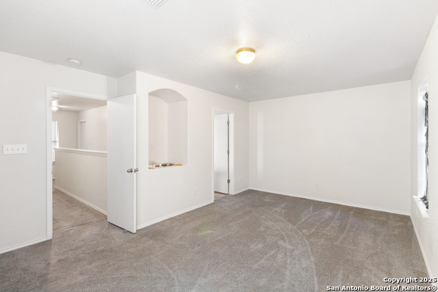 Listing photo id 8 for 3310 Dunlap