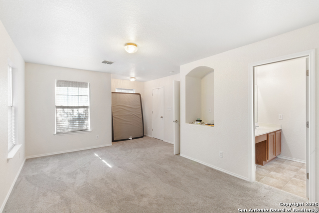 Listing photo id 9 for 3310 Dunlap
