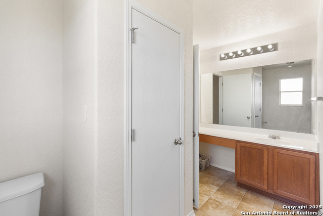 Listing photo id 11 for 3310 Dunlap