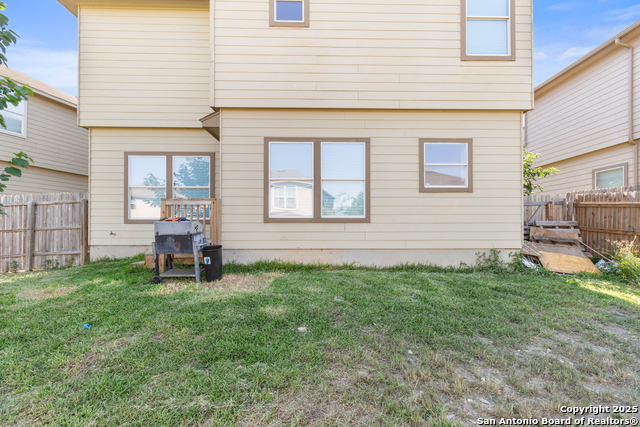 Listing photo id 13 for 3310 Dunlap