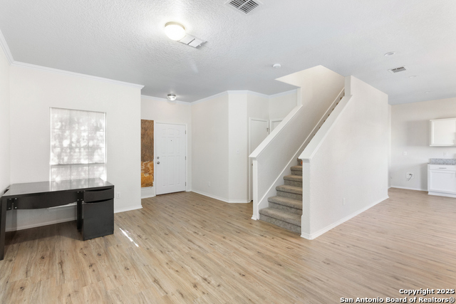 Listing photo id 1 for 3310 Dunlap