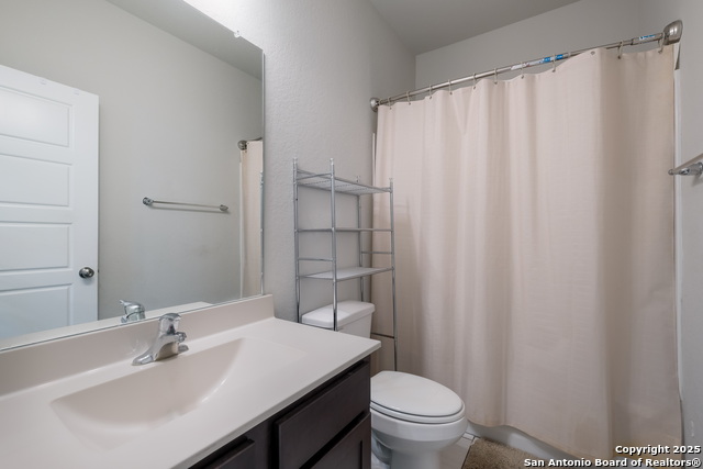 Listing photo id 17 for 7731 Chatham
