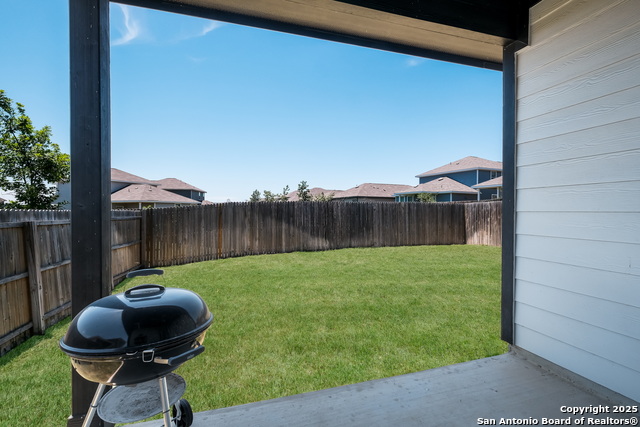 Listing photo id 21 for 7731 Chatham
