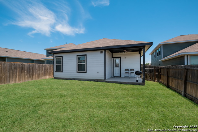 Listing photo id 22 for 7731 Chatham