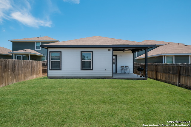 Listing photo id 23 for 7731 Chatham