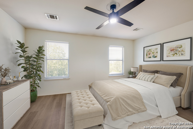 Listing photo id 14 for 10019 Buescher Ln
