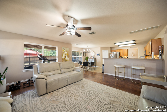 Image 11 of 43 For 15206 Redbird Manor