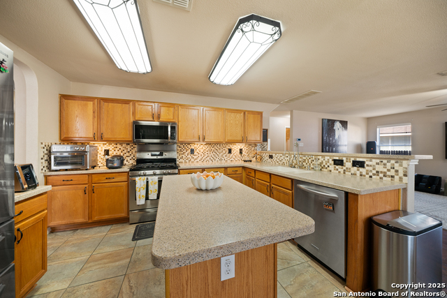 Image 15 of 43 For 15206 Redbird Manor
