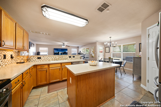 Image 17 of 43 For 15206 Redbird Manor