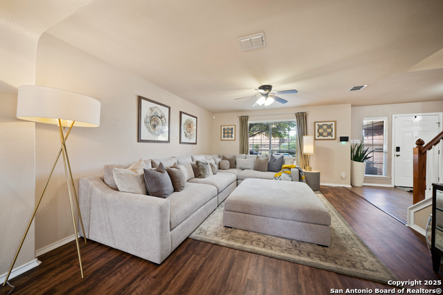 Image 22 of 43 For 15206 Redbird Manor