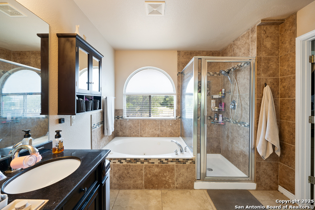 Image 28 of 43 For 15206 Redbird Manor