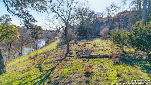 Listing photo id 0 for 132 Sunrise