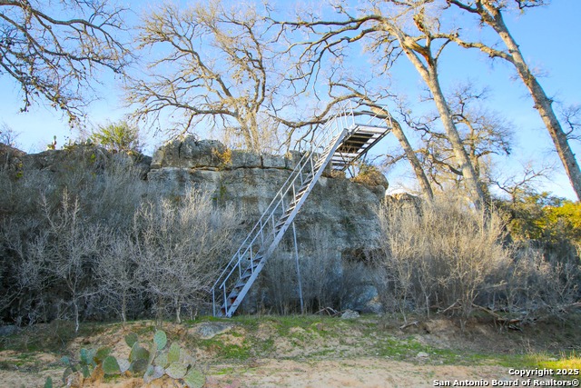 Listing photo id 18 for 132 Sunrise