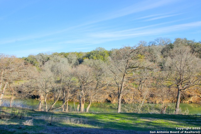 Listing photo id 37 for 132 Sunrise