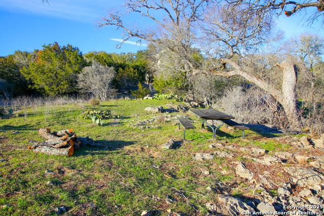 Listing photo id 41 for 132 Sunrise
