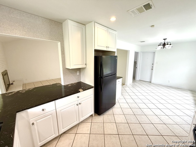 Image 13 of 35 For 14110 Stone Tree St