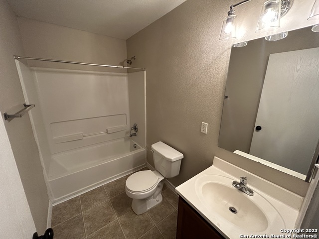 Image 16 of 26 For 5026 Summitwood  2