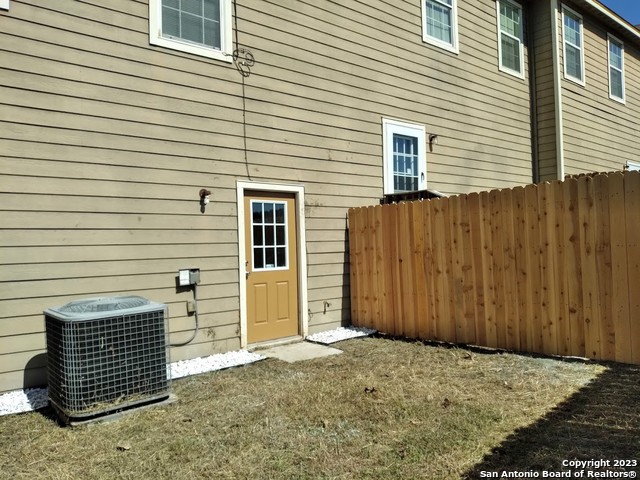Image 22 of 26 For 5026 Summitwood  2