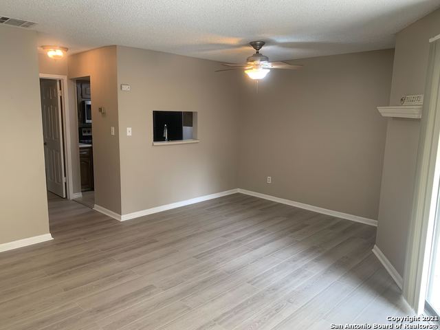 Image 6 of 22 For 11843 Braesview  2104