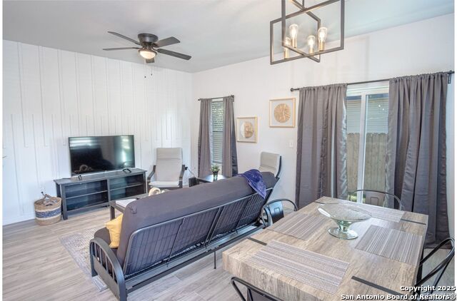 Image 6 of 17 For 1003 S Olive St  102