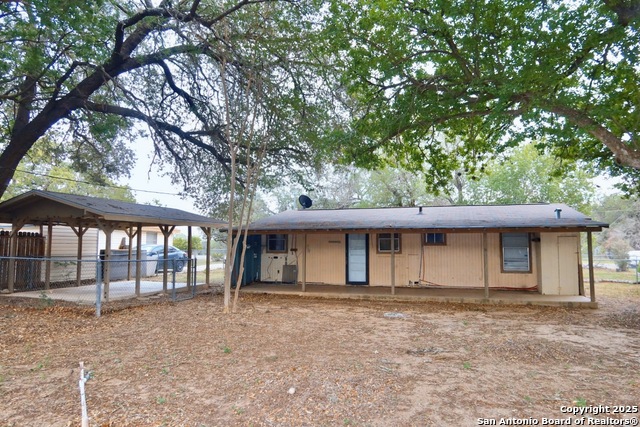 Listing photo id 20 for 316 W Colonial Pkwy