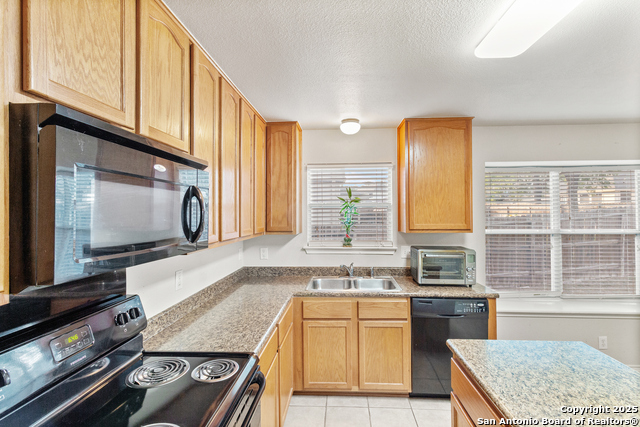 Image 10 of 22 For 7830 Beechnut Oak