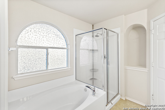 Image 16 of 22 For 7830 Beechnut Oak