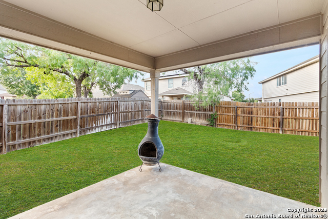 Image 21 of 22 For 7830 Beechnut Oak