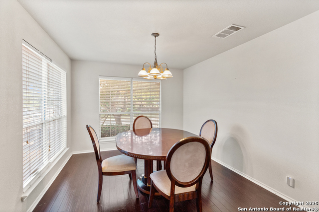 Image 5 of 22 For 7830 Beechnut Oak