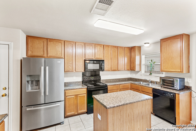Image 9 of 22 For 7830 Beechnut Oak