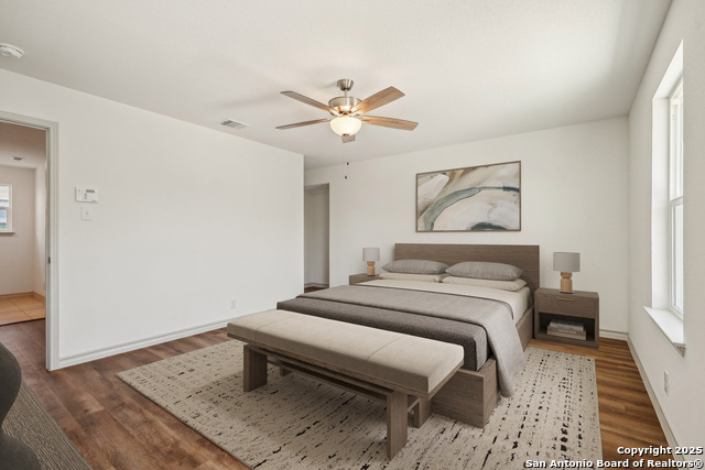 Listing photo id 31 for 2033 Silver Oaks 23