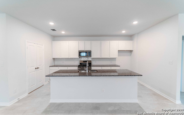 Image 5 of 15 For 6726 Velma Path