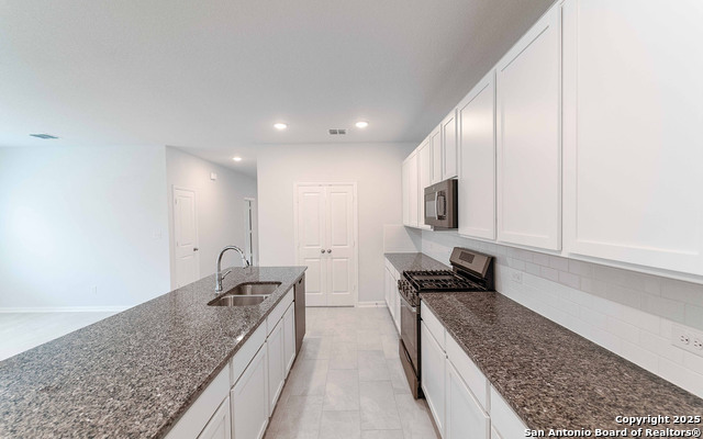 Image 7 of 15 For 6726 Velma Path