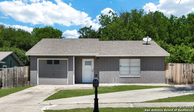 Listing photo id 0 for 5243 Overpool