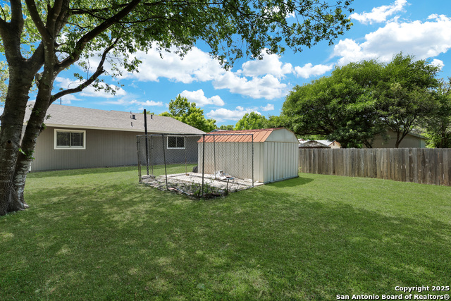 Listing photo id 23 for 5243 Overpool