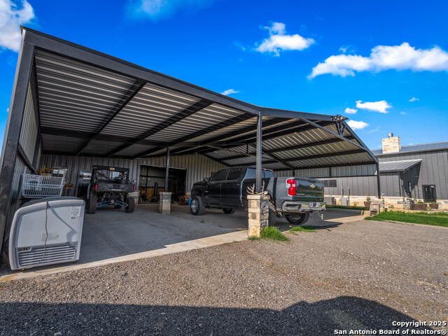 Listing photo id 38 for 12093 New Sulphur Springs