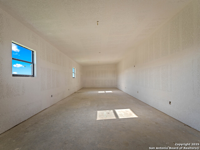 Listing photo id 41 for 12093 New Sulphur Springs
