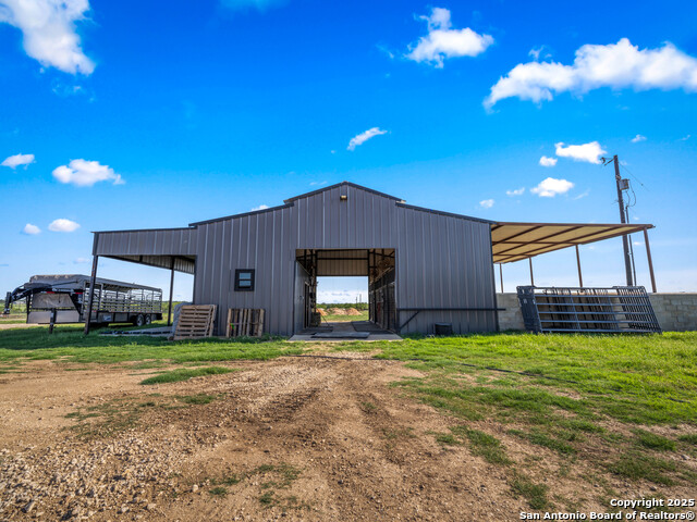Listing photo id 42 for 12093 New Sulphur Springs