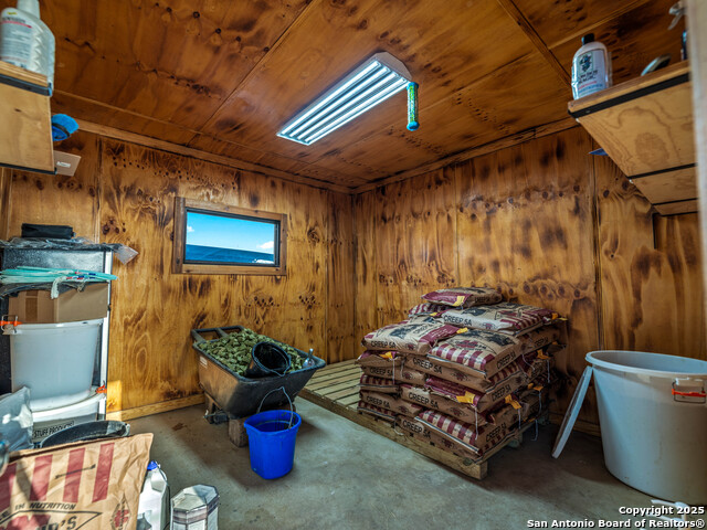 Listing photo id 46 for 12093 New Sulphur Springs