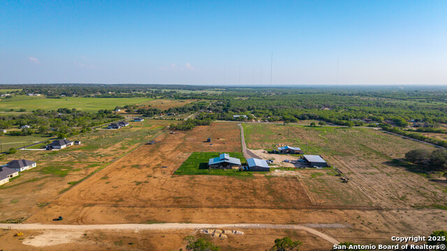 Listing photo id 3 for 12093 New Sulphur Springs